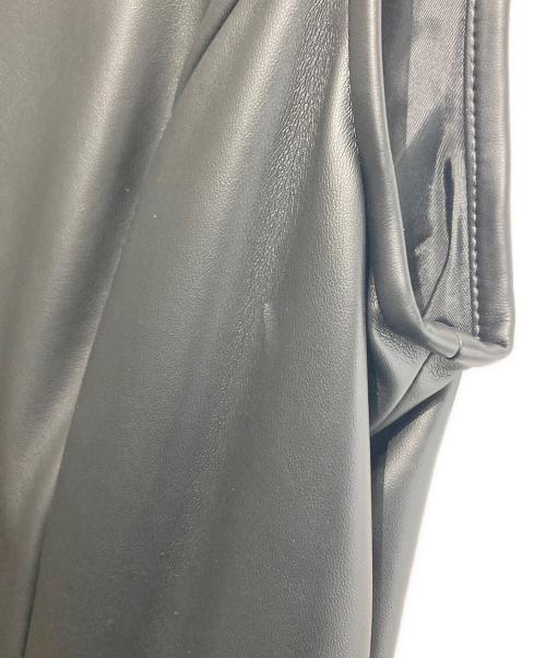 M'S GRACY（エムズグレイシー）M'S GRACY (エムズグレイシー) フェイクレザーノースリーブワンピース ブラック サイズ:40の古着・服飾アイテム