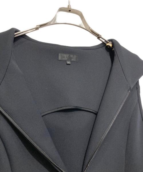 TO BE CHIC（トゥービーシック）TO BE CHIC (トゥービーシック) ソフトダンボール ジレ フーディベスト ブラック サイズ:42の古着・服飾アイテム