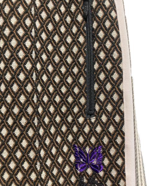 Needles（ニードルズ）Needles (ニードルズ) SASQUATCHfabrix. (サスクワッチファブリックス) トラックパンツ ブラウン×ホワイト サイズ:XSの古着・服飾アイテム