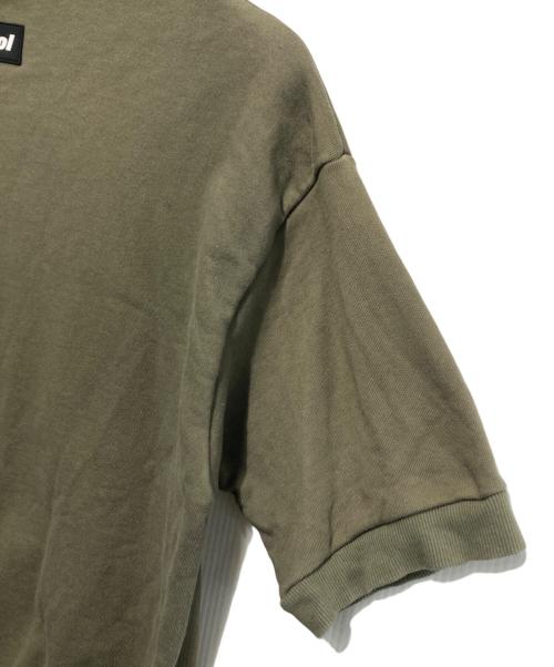 F.C.Real Bristol（エフシーレアルブリストル）F.C.Real Bristol (エフシーレアルブリストル) S/S CREWNECK BAGGY SWEAT/半袖スウェット オリーブ サイズ:Sの古着・服飾アイテム