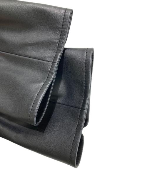 TO BE CHIC（トゥービーシック）TO BE CHIC (トゥービーシック) フリルレザージャケット ブラック サイズ:42 未使用品の古着・服飾アイテム