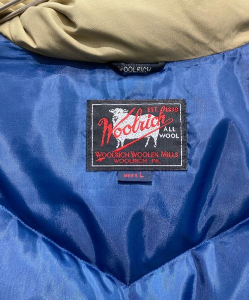 WOOLRICH（ウールリッチ）WOOLRICH (ウールリッチ) ダウンジャケット ベージュ サイズ:Lの古着・服飾アイテム