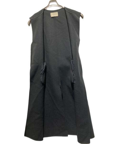 UNITED ARROWS TOKYO（ユナイテッドアローズトウキョウ）UNITED ARROWS TOKYO (ユナイテッドアローズトウキョウ) リバーノーカラーベスト ブラック サイズ:38の古着・服飾アイテム