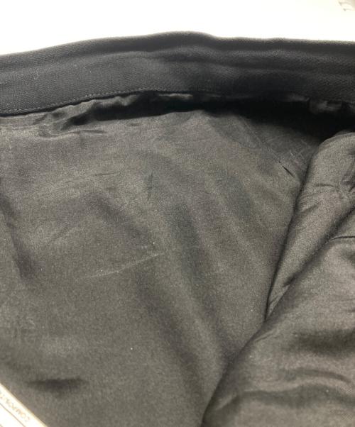 CHANEL（シャネル）CHANEL (シャネル) ココマークボタンひざ丈スカート ブラック サイズ:40の古着・服飾アイテム