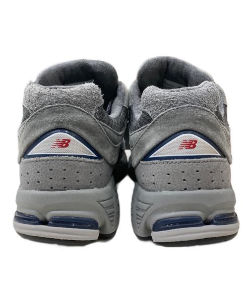 NEW BALANCE（ニューバランス）NEW BALANCE (ニューバランス) M2002RHG ライトグレー サイズ:28の古着・服飾アイテム