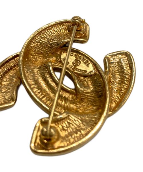 CHANEL（シャネル）CHANEL (シャネル) マトラッセココマークブローチ ゴールドの古着・服飾アイテム