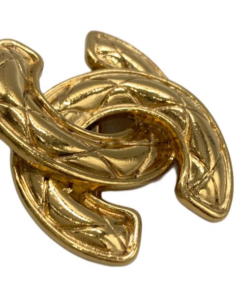 CHANEL（シャネル）CHANEL (シャネル) マトラッセココマークブローチ ゴールドの古着・服飾アイテム