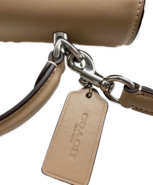 COACH（コーチ）COACH (コーチ) エライザ トップ ハンドル ベージュの古着・服飾アイテム