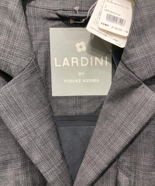 LARDINI BY YOSUKE AIZAWA（ラルディーニ バイ ヨウスケ アイザワ）LARDINI BY YOSUKE AIZAWA (ラルディーニ バイ ヨウスケ アイザワ) チェスターコート/ウールチェックコート グレー サイズ:S 未使用品の古着・服飾アイテム