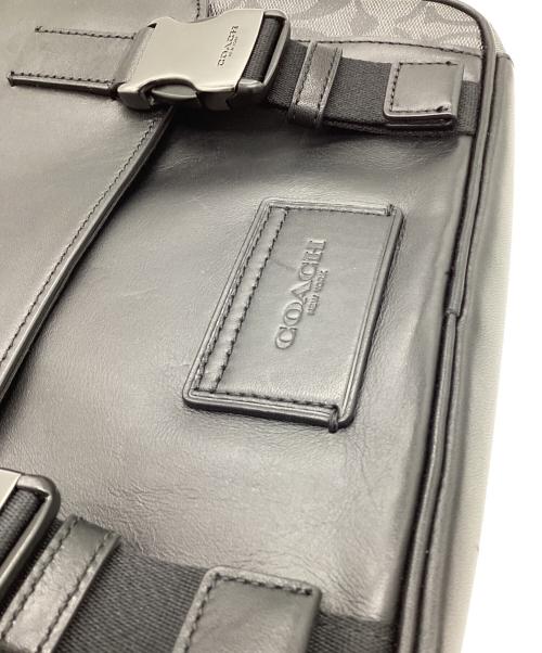 COACH（コーチ）COACH (コーチ) トラック クロスボディ シグネチャー キャンバスの古着・服飾アイテム