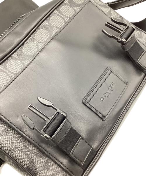 COACH（コーチ）COACH (コーチ) トラック クロスボディ シグネチャー キャンバスの古着・服飾アイテム
