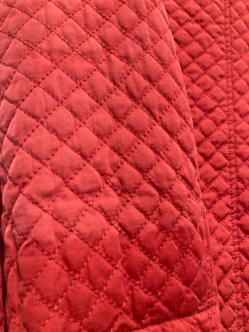 BURBERRY（バーバリー）BURBERRY (バーバリー) キルティングジャケット レッド サイズ:11の古着・服飾アイテム