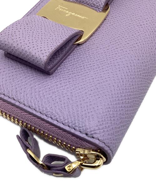 Salvatore Ferragamo（サルヴァトーレ フェラガモ）Salvatore Ferragamo (サルヴァトーレ フェラガモ) リボンレザーコインケース パープルの古着・服飾アイテム