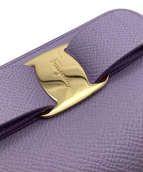 Salvatore Ferragamo（サルヴァトーレ フェラガモ）Salvatore Ferragamo (サルヴァトーレ フェラガモ) リボンレザーコインケース パープルの古着・服飾アイテム