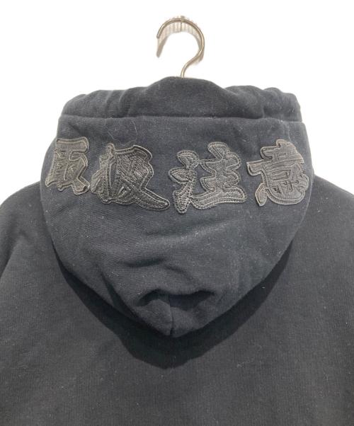 BlackEyePatch（ブラックアイパッチ）BlackEyePatch (ブラックアイパッチ) レザーロゴプルオーバーフーディー ブラック サイズ:XLの古着・服飾アイテム