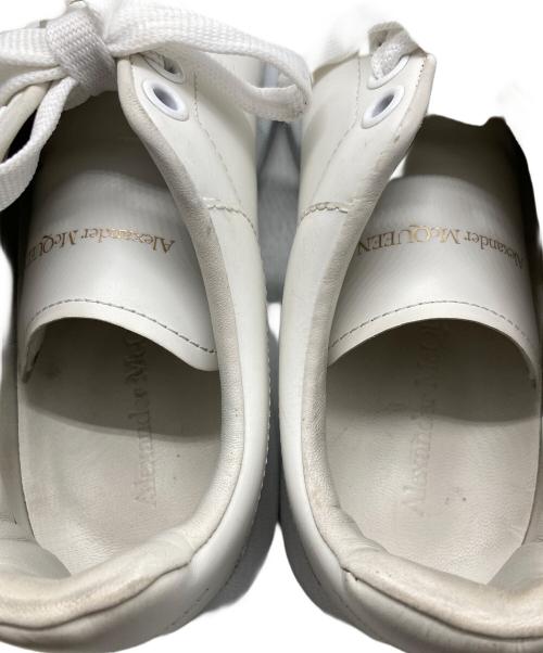 ALEXANDER McQUEEN（アレキサンダーマックイーン）ALEXANDER McQUEEN (アレキサンダーマックイーン) オーバーサイズドスニーカー ホワイト サイズ:40の古着・服飾アイテム