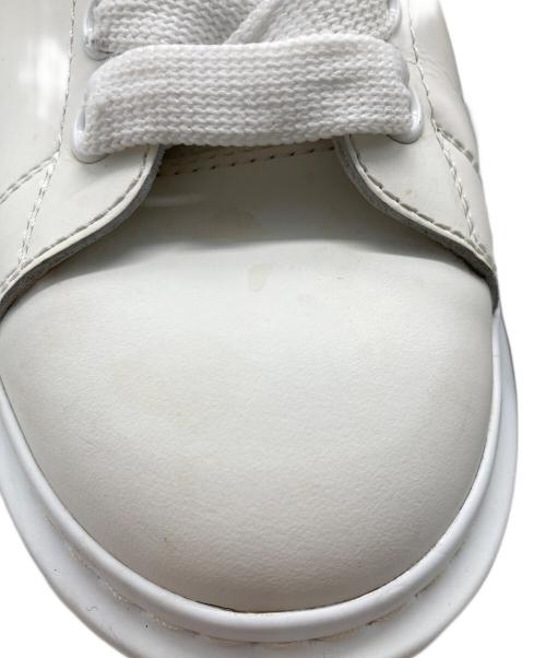 ALEXANDER McQUEEN（アレキサンダーマックイーン）ALEXANDER McQUEEN (アレキサンダーマックイーン) オーバーサイズドスニーカー ホワイト サイズ:40の古着・服飾アイテム