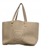 Salvatore Ferragamoサルヴァトーレ フェラガモ）の古着「マルタ ガンチーニ レザー トートバッグ」｜ベージュ