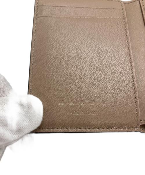 MARNI（マルニ）MARNI (マルニ) レザー3つ折り財布 グリーンの古着・服飾アイテム