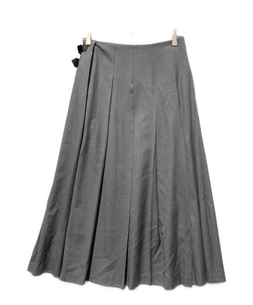 Mila Owen（ミラオーウェン）Mila Owen (ミラオーウェン) バックル付きOneWAYプリーツスカート グレーの古着・服飾アイテム