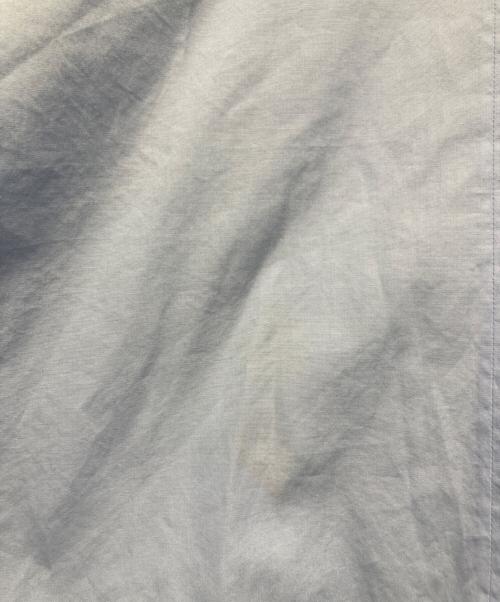 DRAWER（ドゥロワー）Drawer (ドゥロワー) ノーカラーバックボタンシャツ ブルー サイズ:38の古着・服飾アイテム