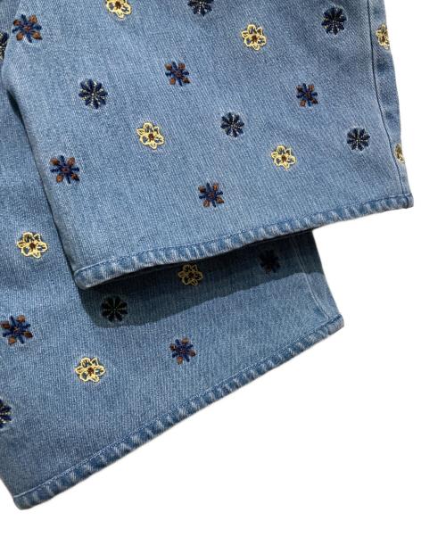 MACPHEE（マカフィー）MACPHEE (マカフィー) ボタニカルエンブロイダリーデニム タックワイドパンツ スカイブルー サイズ:32の古着・服飾アイテム