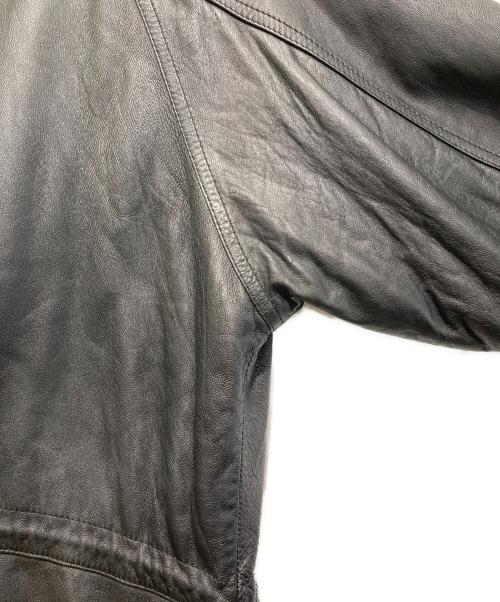 GIANNI VALENTINO（ジャンニバレンチノ）GIANNI VALENTINO (ジャンニバレンチノ) レザーコート ブラック サイズ:Mの古着・服飾アイテム