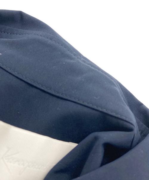 Mame Kurogouchi（マメクロゴウチ）mame kurogouchi (マメクロゴウチ) Curved Pleated Shirt ネイビー サイズ:2の古着・服飾アイテム