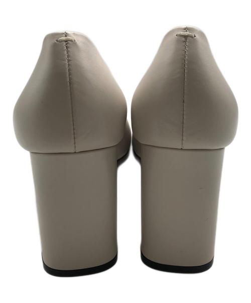 PELLICO（ペリーコ）PELLICO (ペリーコ) MILENA65 FRONTE CHUNKY PUMPS ベージュ サイズ:38の古着・服飾アイテム