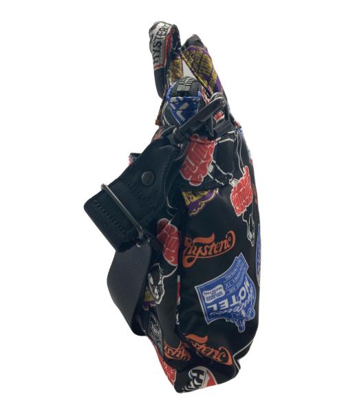 Hysteric Glamour（ヒステリックグラマー）Hysteric Glamour (ヒステリックグラマー) PORTER (ポーター) STICKERS柄 2WAYミニヘルメットバッグ ブラックの古着・服飾アイテム