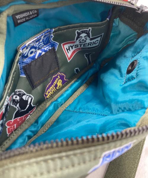 Hysteric Glamour（ヒステリックグラマー）Hysteric Glamour (ヒステリックグラマー) PORTER (ポーター) STICKERS柄 ショルダーバッグ グリーンの古着・服飾アイテム