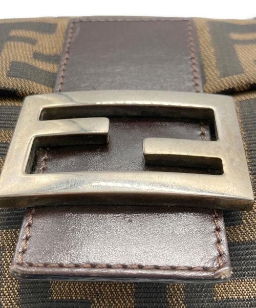 FENDI（フェンディ）FENDI (フェンディ) マンマバケットズッカ柄キャンバスショルダーバッグ ブラウンの古着・服飾アイテム