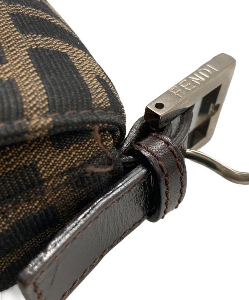 FENDI（フェンディ）FENDI (フェンディ) マンマバケットズッカ柄キャンバスショルダーバッグ ブラウンの古着・服飾アイテム