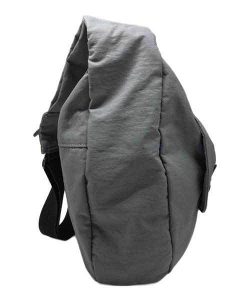 MARMOT（マーモット）Marmot (マーモット) CROSS BAG グレーの古着・服飾アイテム