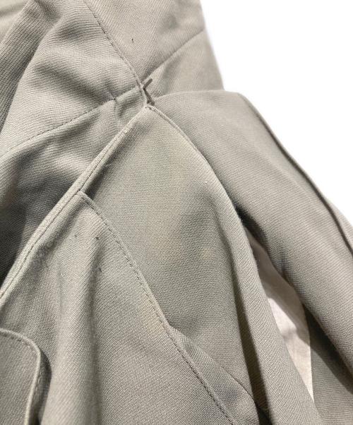ARCHIVARIUS（アルキヴァリウス）ARCHIVARIUS (アルキヴァリウス) アシンメトリーパンツ オリーブ サイズ:Mの古着・服飾アイテム
