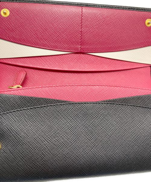 PRADA（プラダ）PRADA (プラダ) 長財布 ブラック×ピンクの古着・服飾アイテム