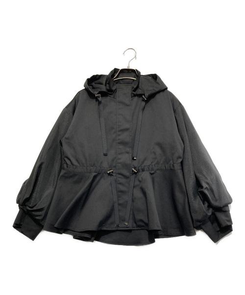 TOLNERA（トルネラ）TOLNERA (トルネラ) ドロスト入り裾Aライン異素材使い中綿ジャケット ブラック サイズ:38 未使用品の古着・服飾アイテム