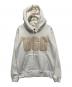 UGG（アグ）の古着「Rey UGGfluff Logo Hoodie」｜ホワイト