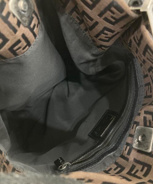 FENDI（フェンディ）FENDI (フェンディ) ズッキーノショルダーバッグ ブラウンの古着・服飾アイテム