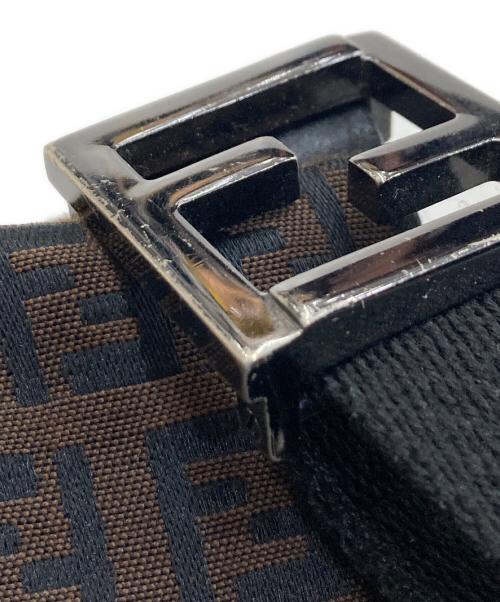 FENDI（フェンディ）FENDI (フェンディ) ズッキーノショルダーバッグ ブラウンの古着・服飾アイテム