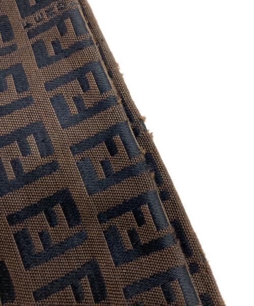 FENDI（フェンディ）FENDI (フェンディ) ズッキーノショルダーバッグ ブラウンの古着・服飾アイテム