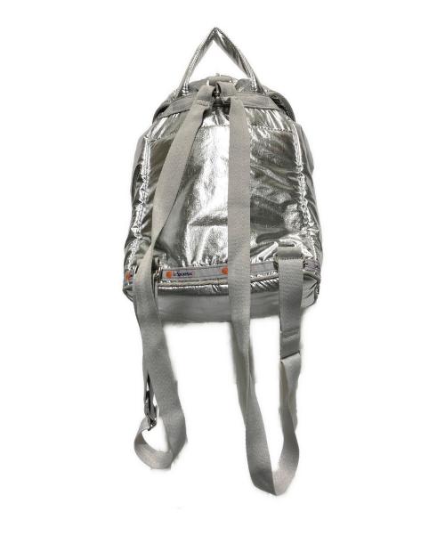 LeSportsac（レスポートサック）LeSportsac (レスポートサック) PUFFY BACKPACK シルバーの古着・服飾アイテム