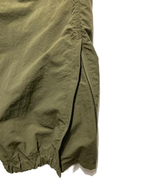 GRAMICCI（グラミチ）GRAMICCI (グラミチ) NYLON TRACK PANT/ナイロン トラック パンツ カーキ サイズ:Lの古着・服飾アイテム