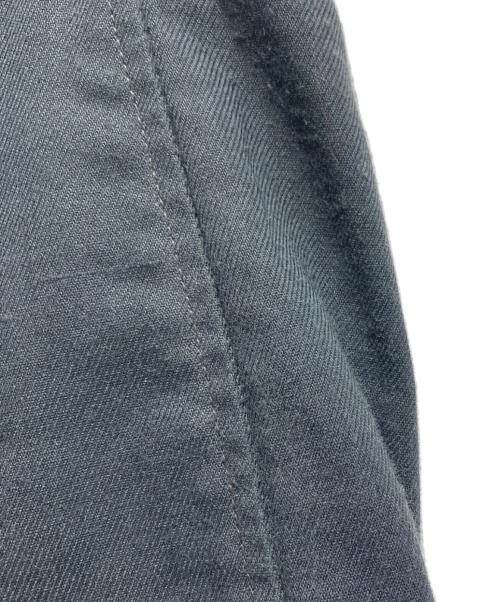 坩堝 RUTSUBO（ルツボ）坩堝 RUTSUBO (ルツボ) TWIST WIDE EASY PANTS グレー サイズ:Mの古着・服飾アイテム