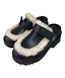 UGG（アグ）の古着「Esmee Leather Clog」｜ブラック