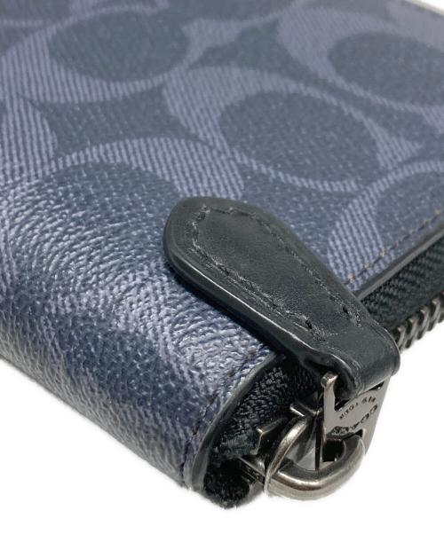 COACH（コーチ）COACH (コーチ) シグネイチャーラウンドジップウォレット ネイビーの古着・服飾アイテム