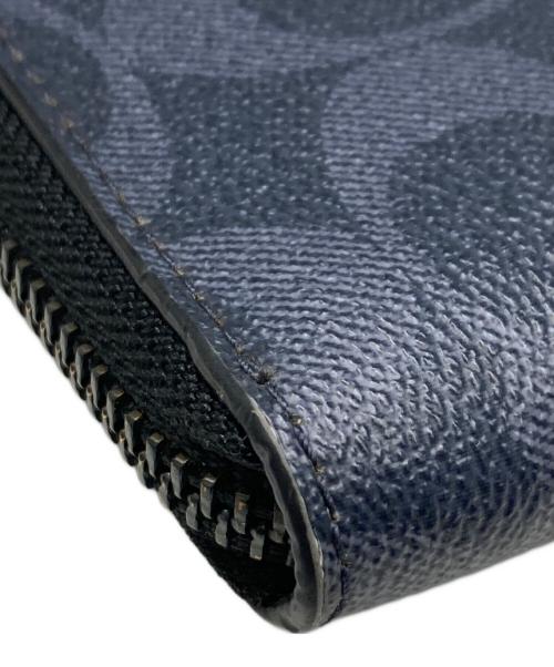 COACH（コーチ）COACH (コーチ) シグネイチャーラウンドジップウォレット ネイビーの古着・服飾アイテム