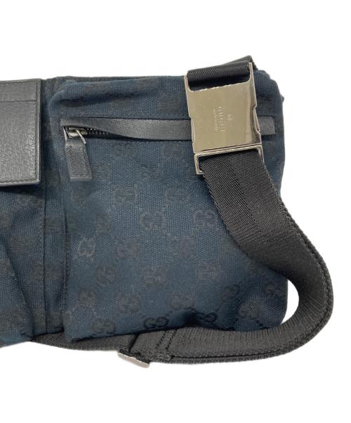 GUCCI（グッチ）GUCCI (グッチ) GGキャンバスボディーバッグ ブラックの古着・服飾アイテム