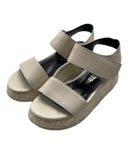 STACCATO（スタッカート）STACCATO (スタッカート) グリッター厚底サンダル ベージュ サイズ:22.5の古着・服飾アイテム
