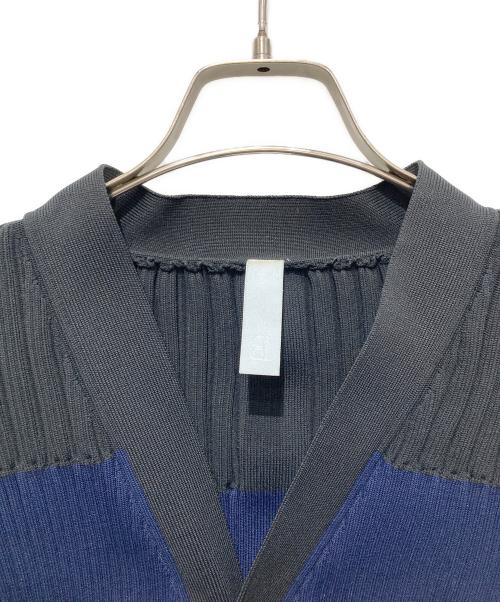 CFCL（シーエフシーエル）CFCL (シーエフシーエル) FLUTED CARDIGAN ブラック×ネイビー サイズ:1の古着・服飾アイテム